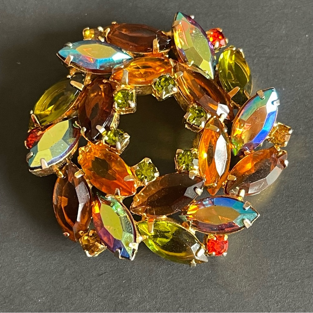 Vintage D&E Juliana Autumn Wreath Brooch